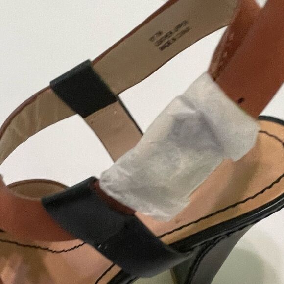 Pour La Victoire Vy Two Tone Crisscross Straps Open Toe Shoes - Picture 8 of 12